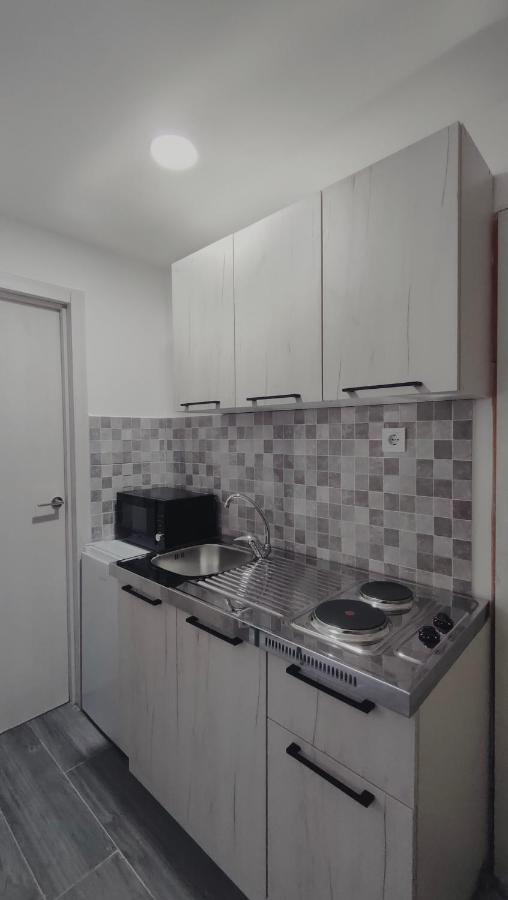 Vucinic Studio Apartment سيتينيي المظهر الخارجي الصورة