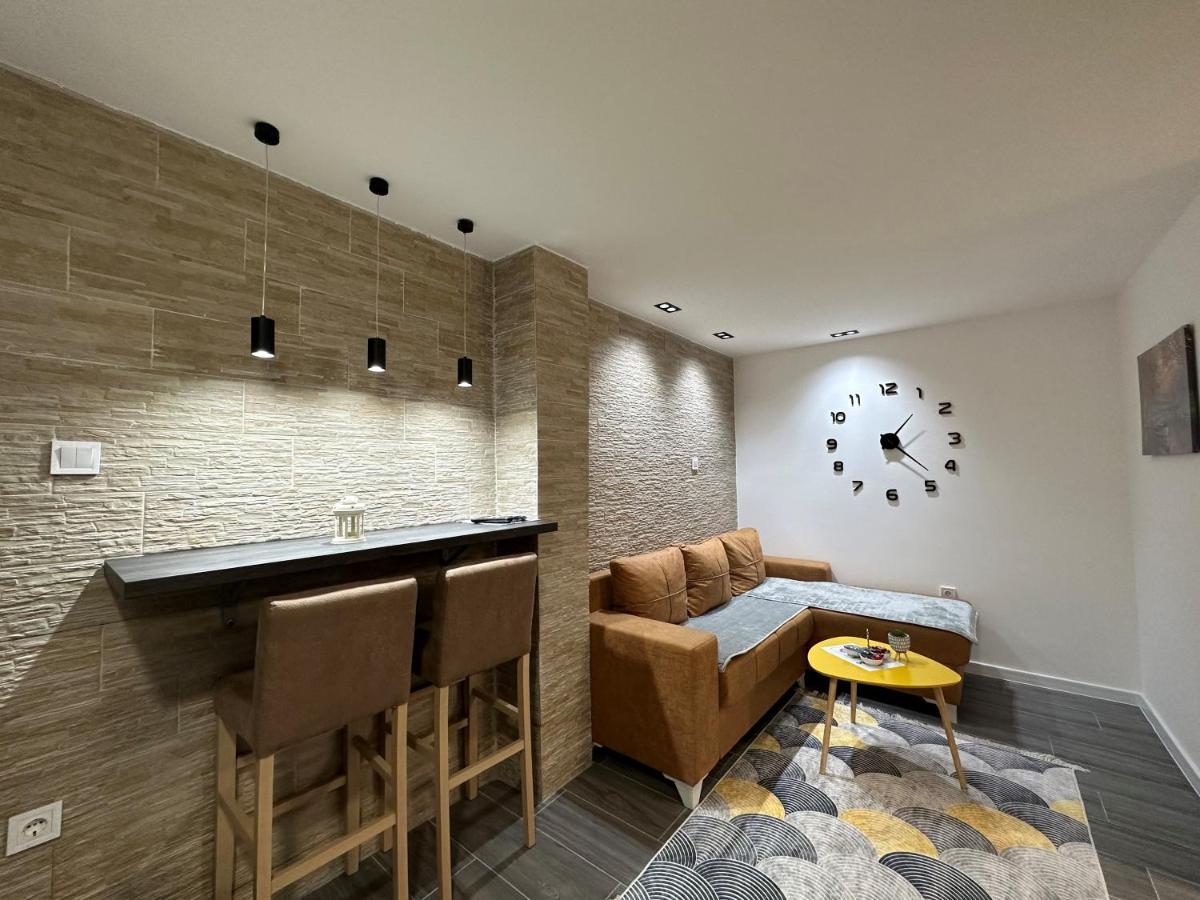 Vucinic Studio Apartment سيتينيي المظهر الخارجي الصورة